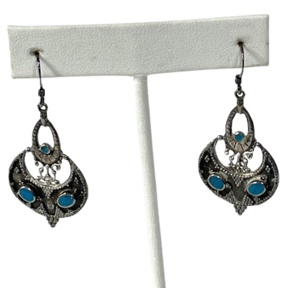 925 silver and turquoise pierced dangle earrings.